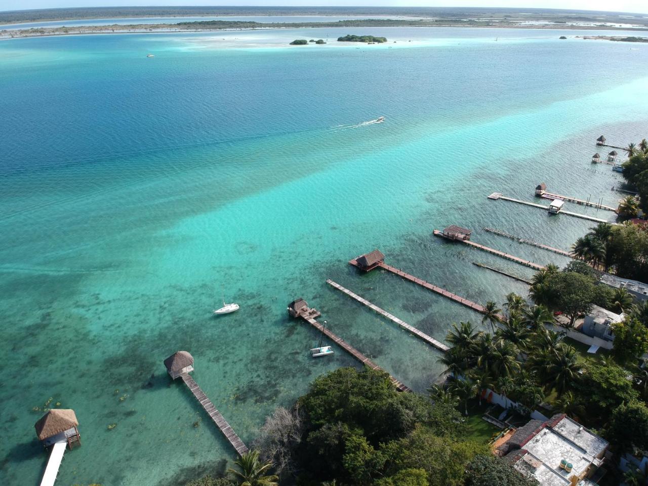 Hotel Carolina Bacalar Exteriér fotografie